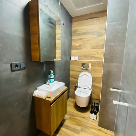 Appartement Sogucakta 2+1 Terasli Denize Yakin Luks Kuşadası